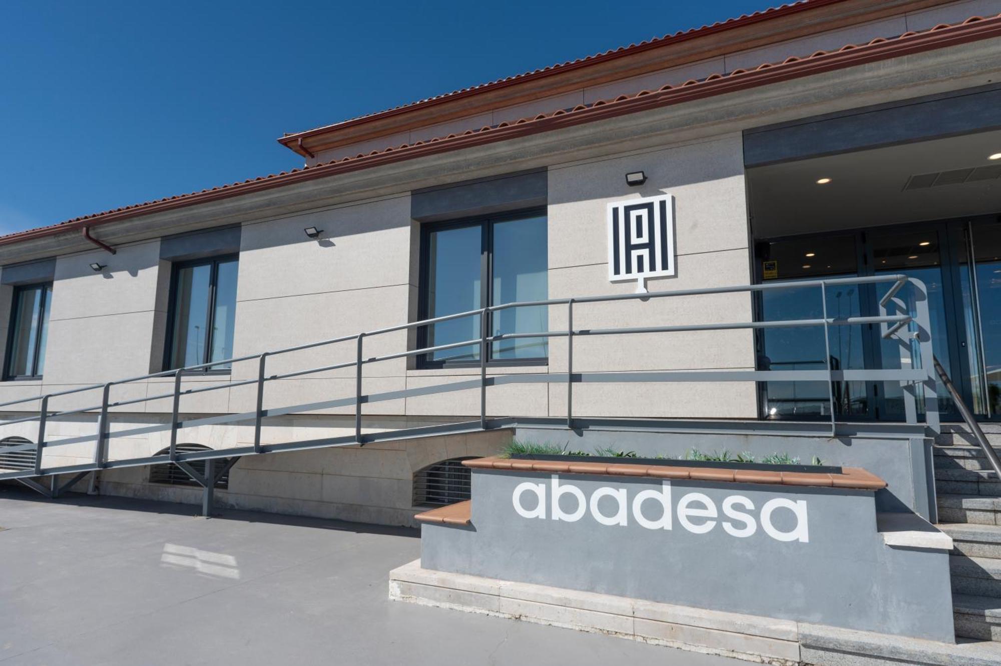 Restaurante Hotel Abadesa Villagonzalo Pedernales Eksteriør bilde
